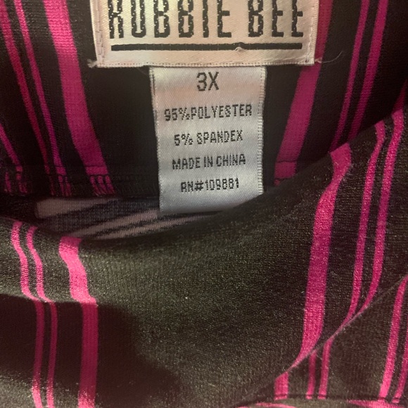 Abstract 3/4 Sleeve Shift Dress - Fuchsia & Black - Picture 3 of 3